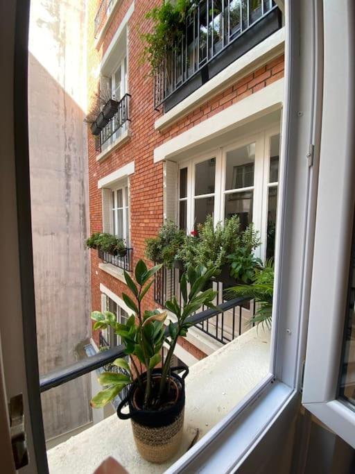 Moderne Montmartre 2 A 4p Appartamento Parigi
